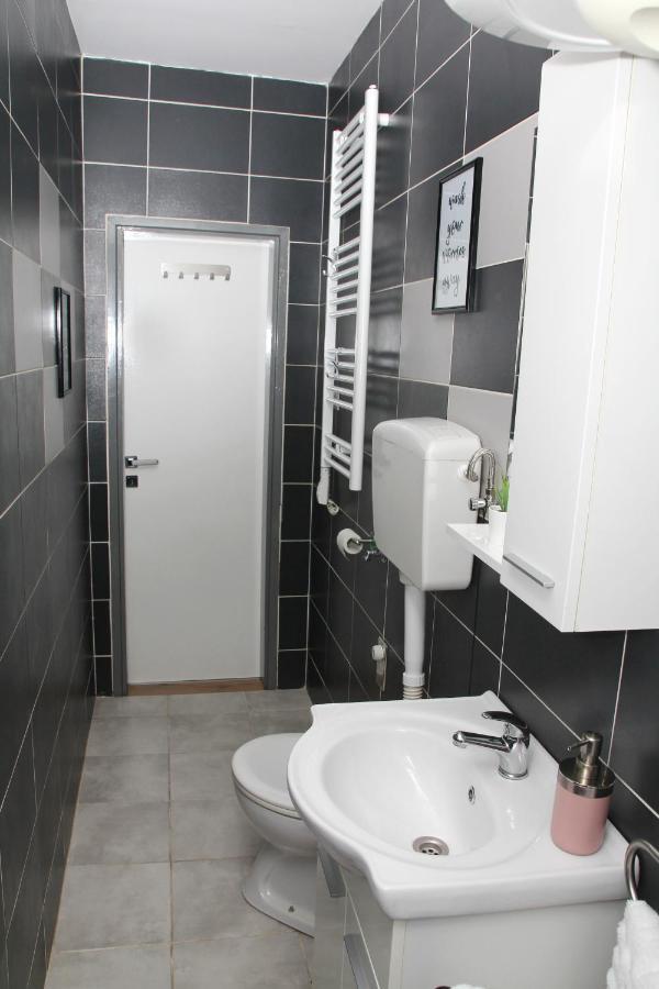 Apartman Zen Daire Ösek Dış mekan fotoğraf